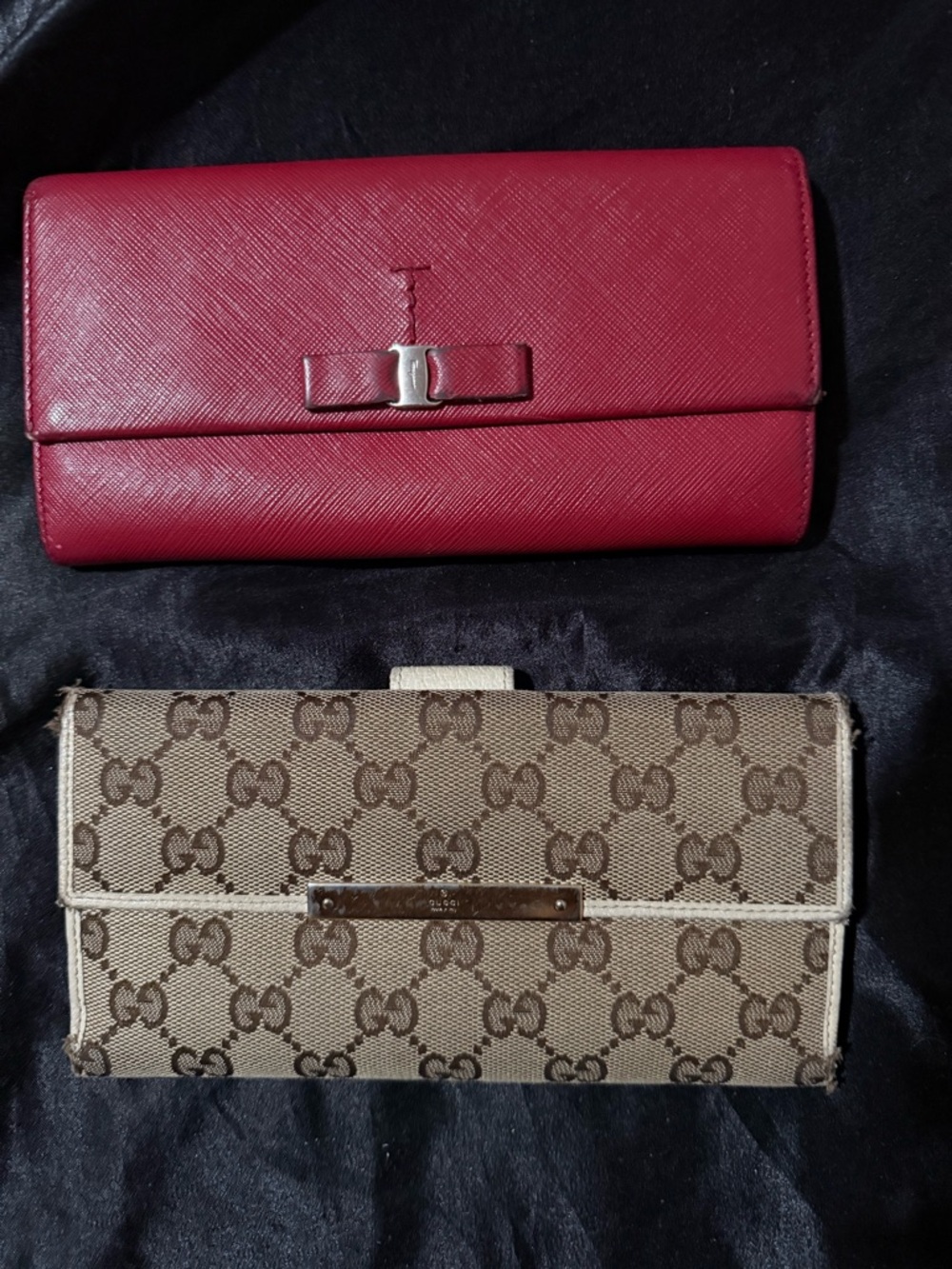 Salvatore Ferragamo Red Saffiano Leather Bow Clasp Wallet & Gucci wallet bundle